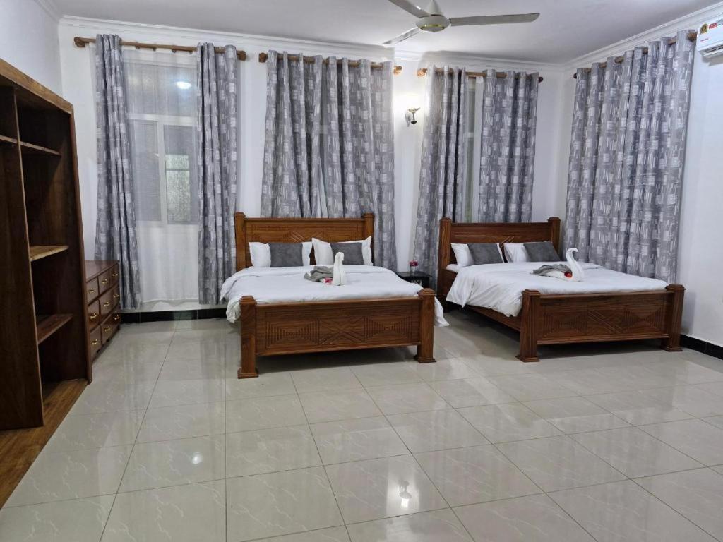 Mbweni 64 Zenj House Luxury Airport B&B מראה חיצוני תמונה