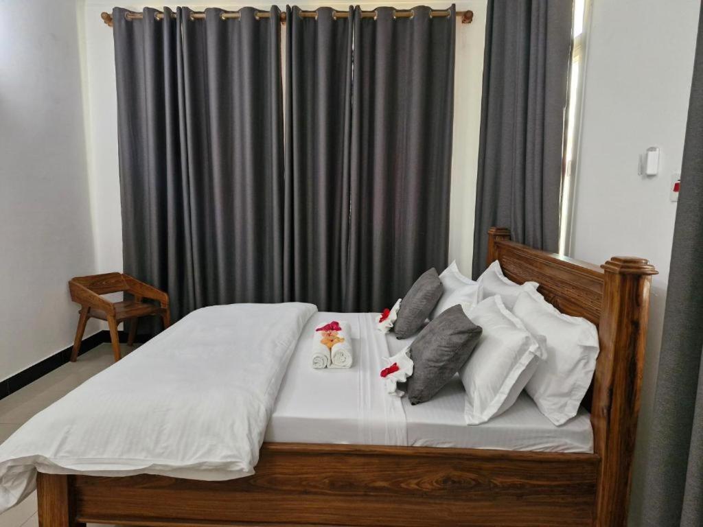 Mbweni 64 Zenj House Luxury Airport B&B מראה חיצוני תמונה