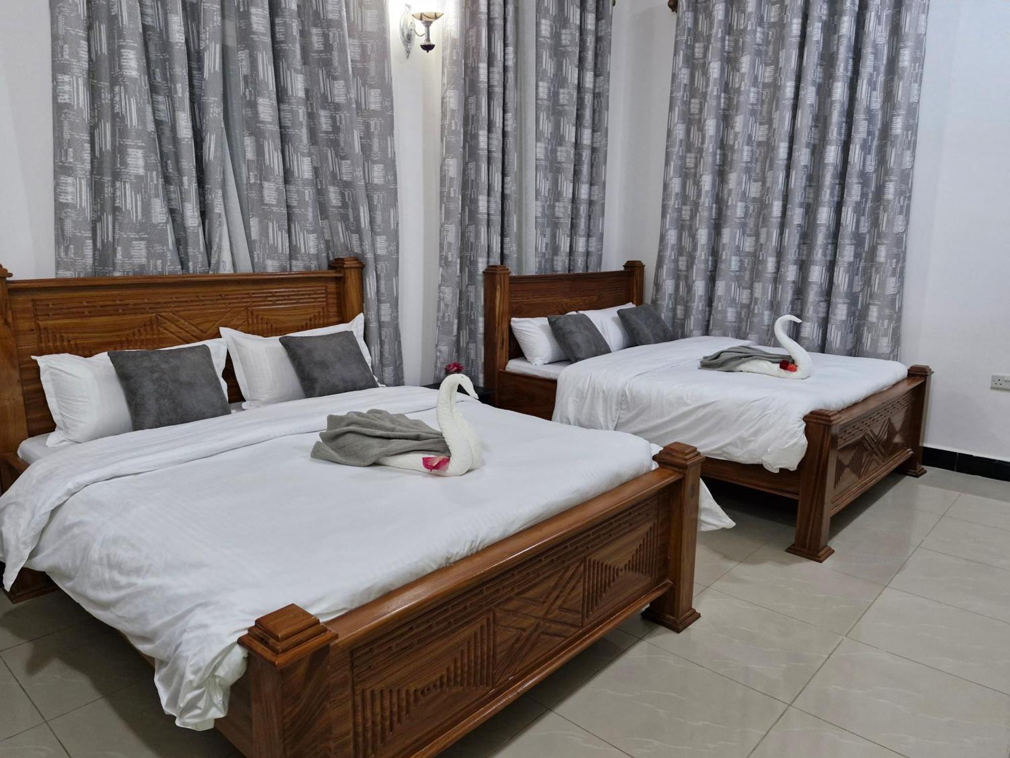 Mbweni 64 Zenj House Luxury Airport B&B מראה חיצוני תמונה