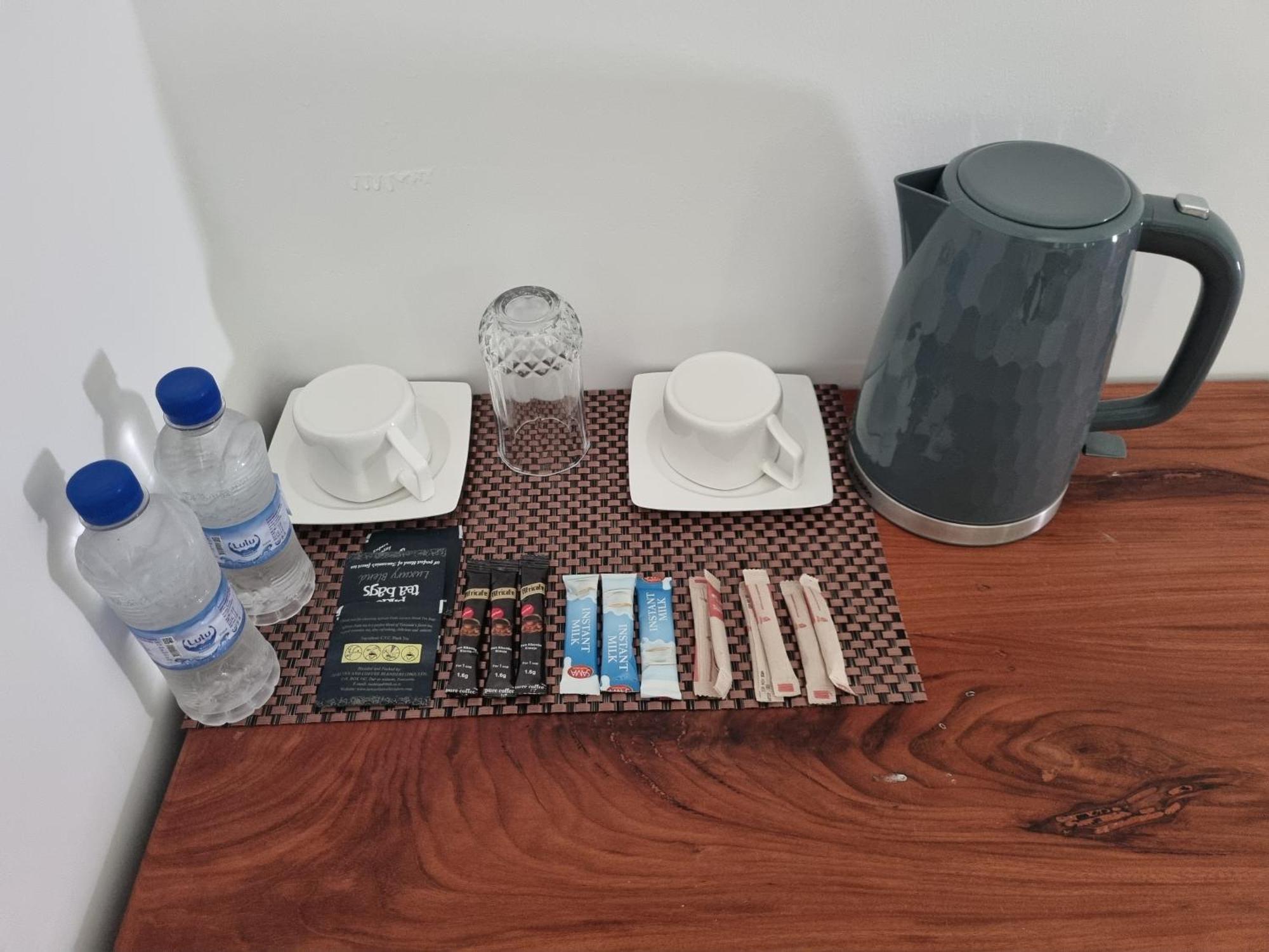 Mbweni 64 Zenj House Luxury Airport B&B מראה חיצוני תמונה