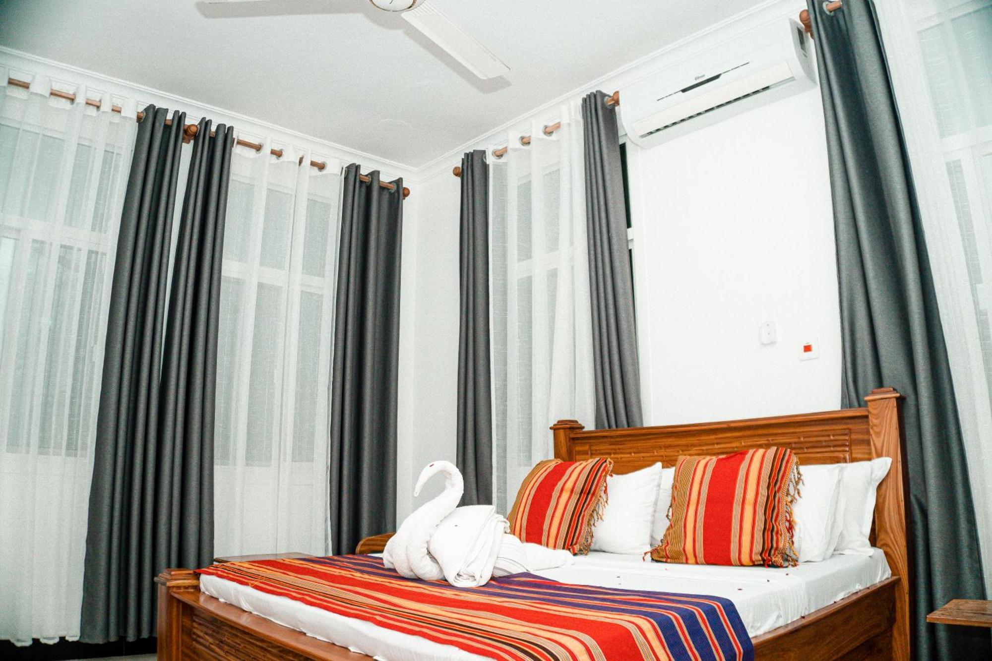 Mbweni 64 Zenj House Luxury Airport B&B מראה חיצוני תמונה