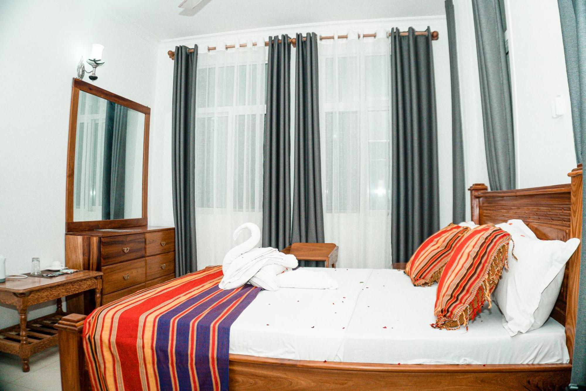 Mbweni 64 Zenj House Luxury Airport B&B מראה חיצוני תמונה